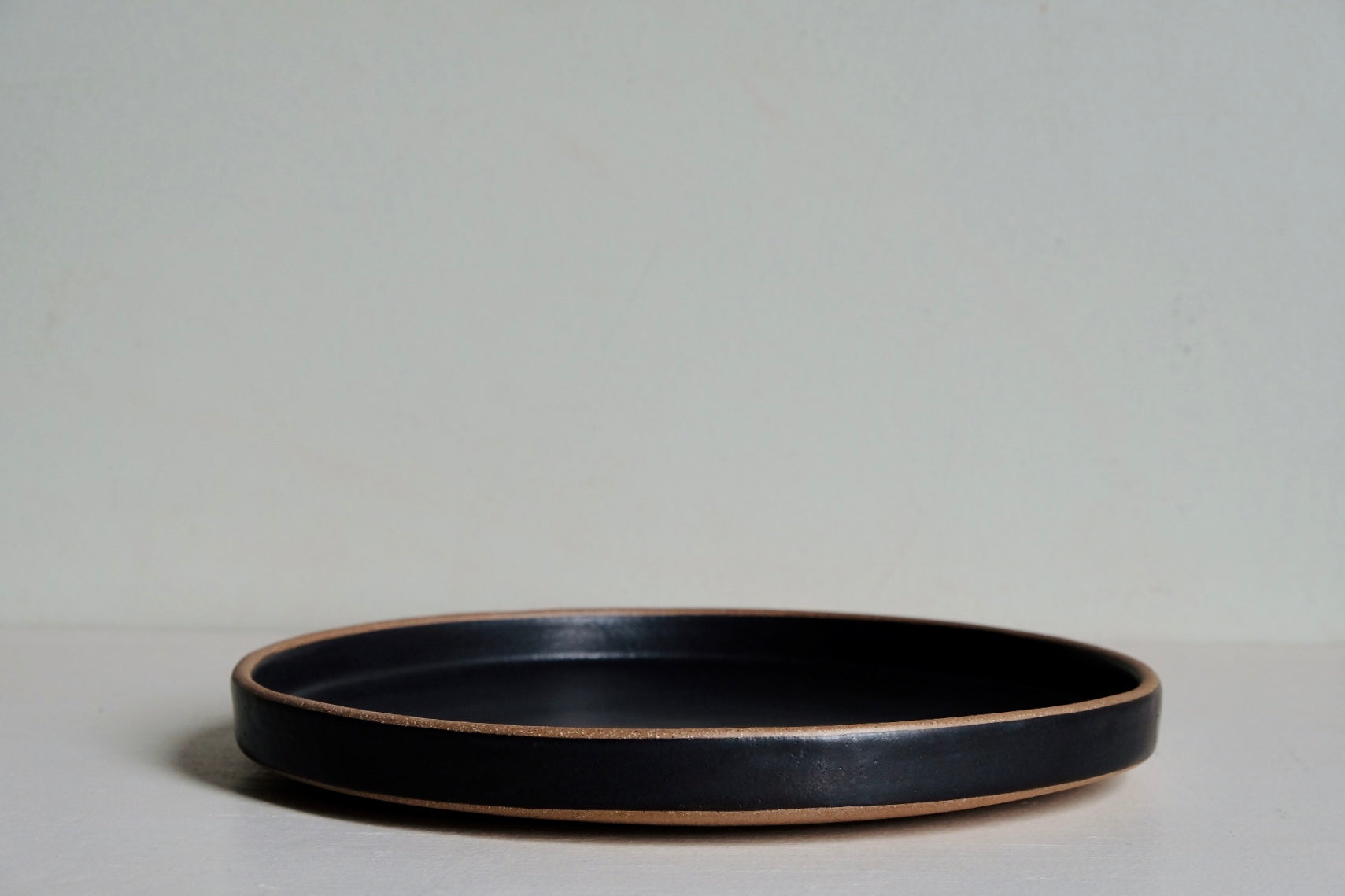 Kansas City Platter in Black Sand Color
